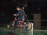 上海科学館の空中自転車